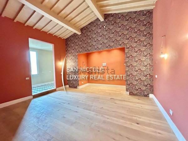 appartamento in vendita a Firenze in zona Centro Santa Maria Novella