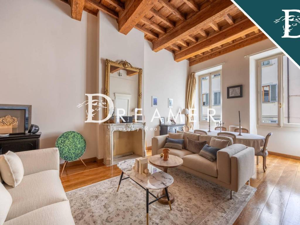 appartamento in vendita a Firenze in zona Centro Santa Croce