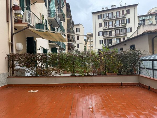 appartamento in vendita a Firenze in zona Le Cure