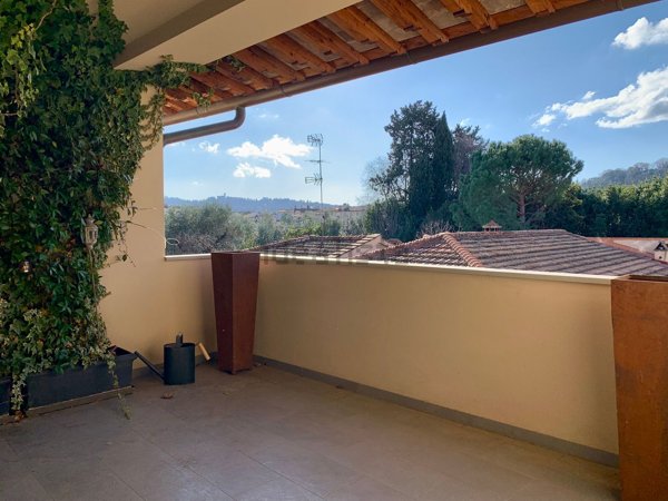 appartamento in vendita a Firenze in zona Legnaia