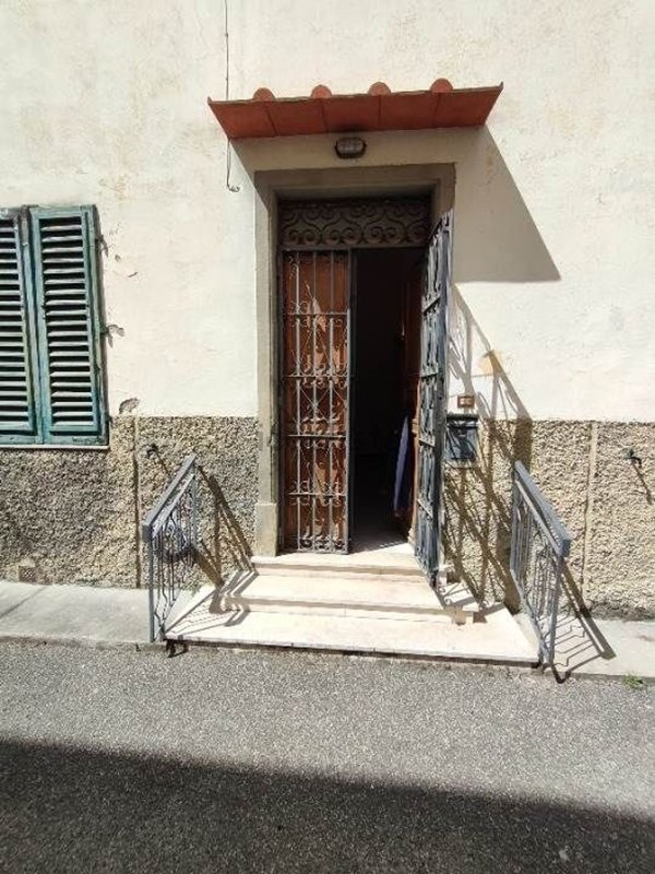 appartamento in vendita a Firenze in zona Varlungo