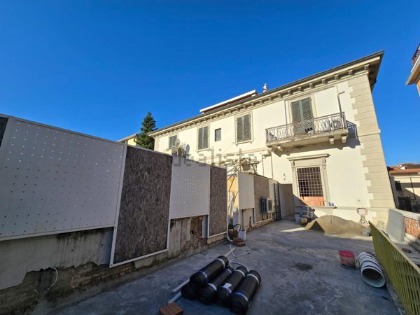 appartamento in vendita a Firenze in zona Le Cure