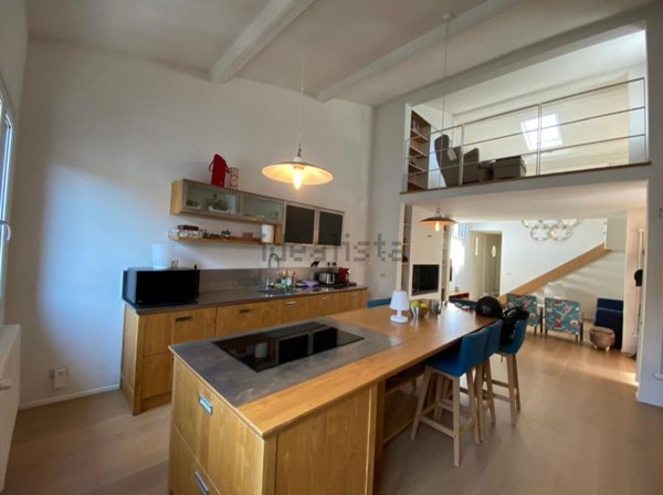 appartamento in vendita a Firenze in zona Centro Santa Maria Novella