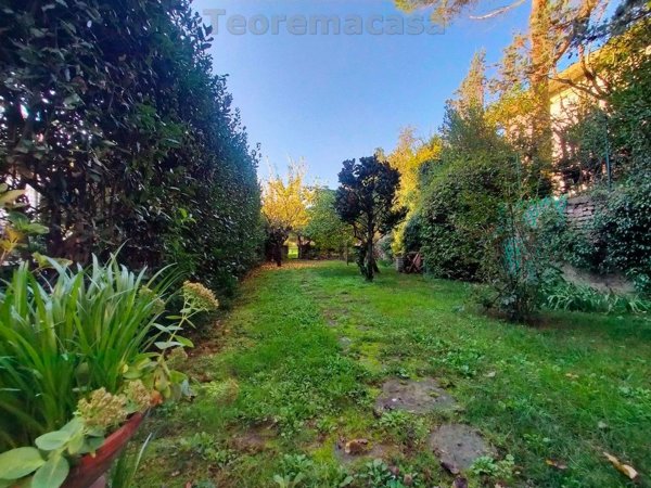 appartamento in vendita a Firenze in zona Coverciano