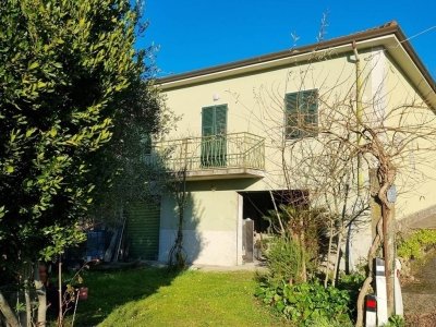 casa indipendente in vendita a Firenze