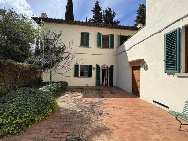 casa indipendente in vendita a Firenze