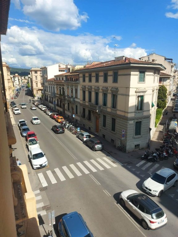 appartamento in vendita a Firenze in zona Campo di Marte