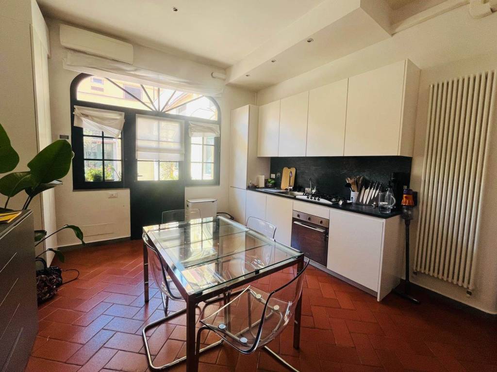 appartamento in vendita a Firenze in zona Campo di Marte