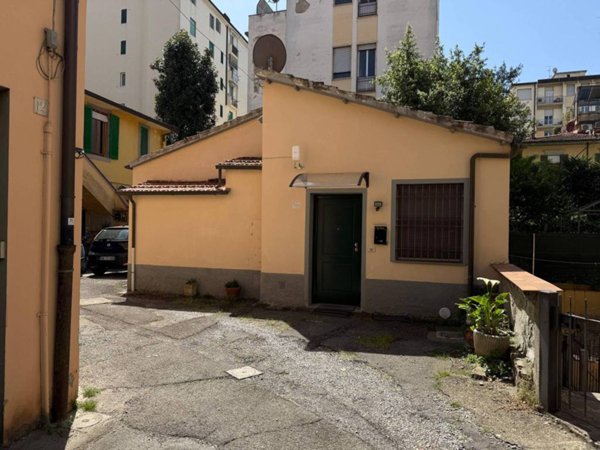 casa indipendente in vendita a Firenze in zona Centro Storico