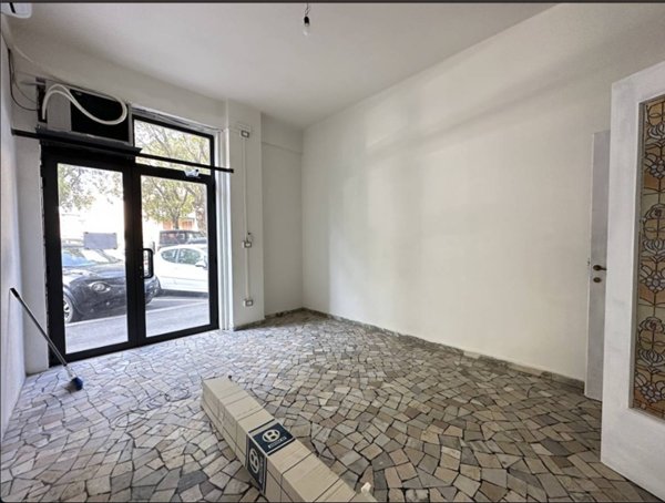 negozio in vendita a Firenze in zona Pignone