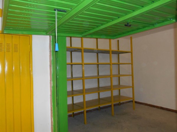 locale di sgombero in vendita a Firenze