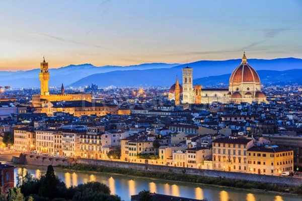 negozio in vendita a Firenze in zona Centro Duomo