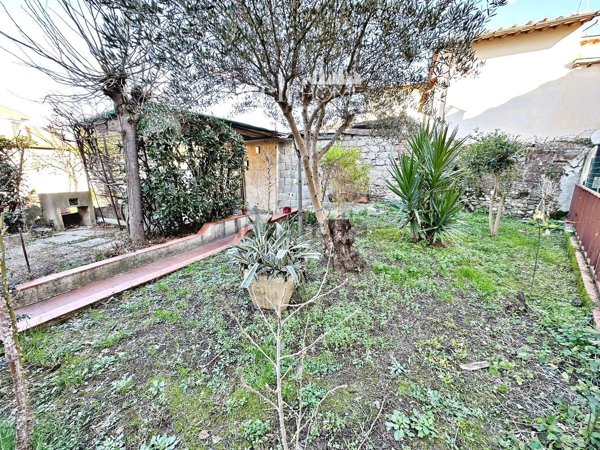 casa indipendente in vendita a Firenze in zona Peretola