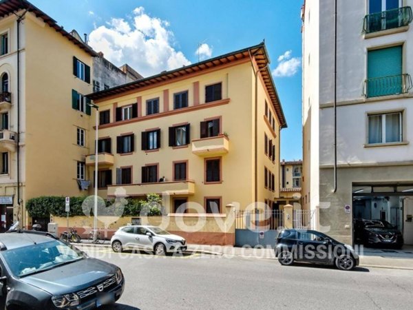 appartamento in vendita a Firenze in zona Statuto