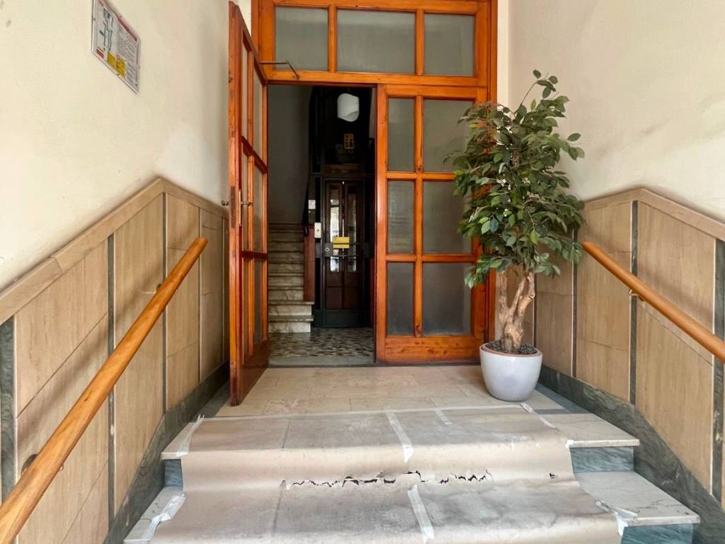 appartamento in vendita a Firenze in zona Campo di Marte