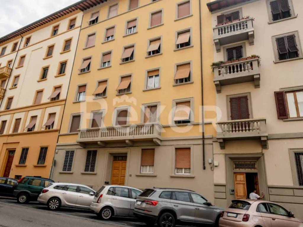 appartamento in vendita a Firenze in zona Campo di Marte