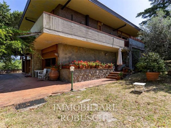 casa indipendente in vendita a Firenze in zona Le Cure