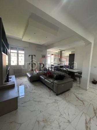 appartamento in vendita a Firenze in zona Campo di Marte