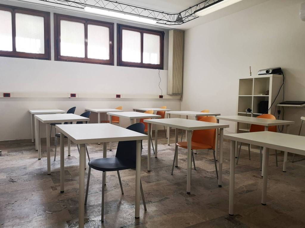 ufficio in vendita a Firenze in zona Campo di Marte