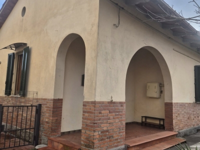 casa indipendente in vendita a Firenze