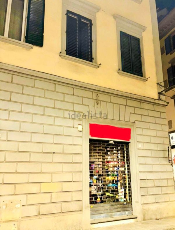 locale di sgombero in vendita a Firenze in zona Centro Duomo