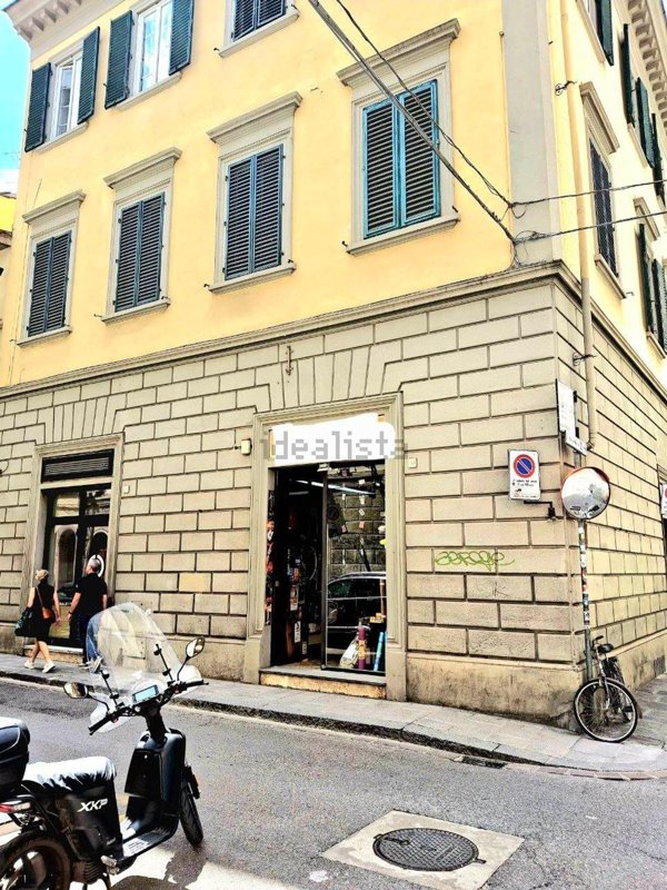 locale di sgombero in vendita a Firenze in zona Centro Duomo