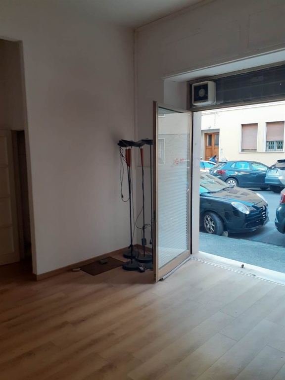 negozio in vendita a Firenze in zona Bellariva