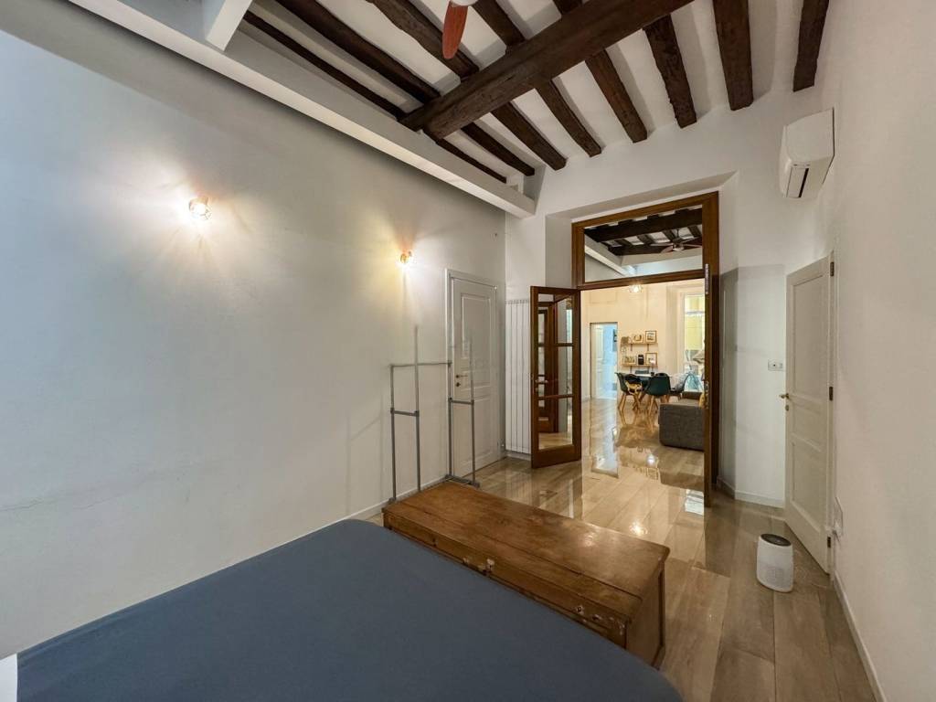 appartamento in vendita a Firenze in zona Centro Santa Maria Novella