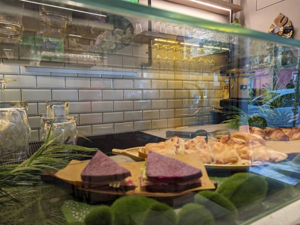 negozio in vendita a Firenze in zona Campo di Marte