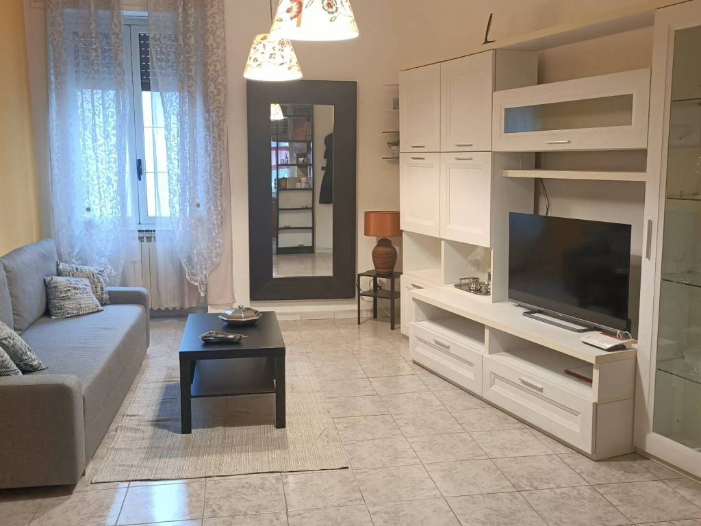 appartamento in vendita a Firenze in zona Isolotto