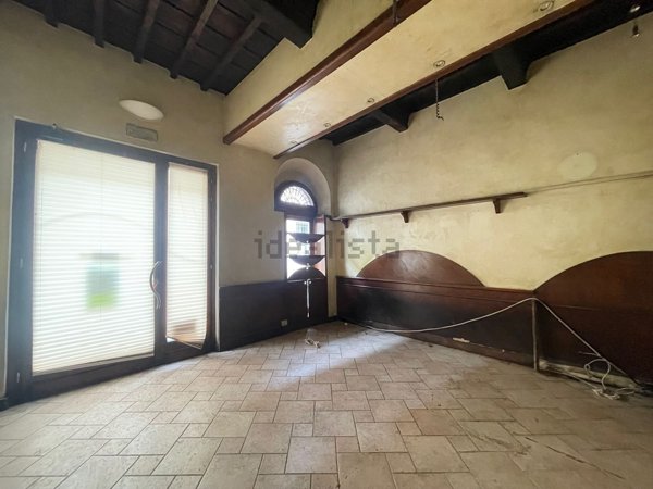 negozio in vendita a Firenze in zona Legnaia