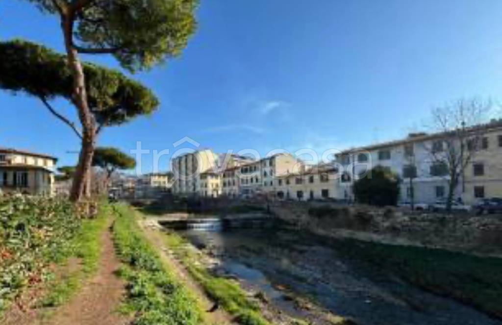 appartamento in vendita a Firenze in zona Le Cure