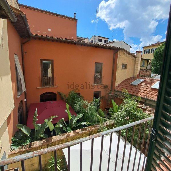 appartamento in vendita a Firenze in zona Centro Santa Croce