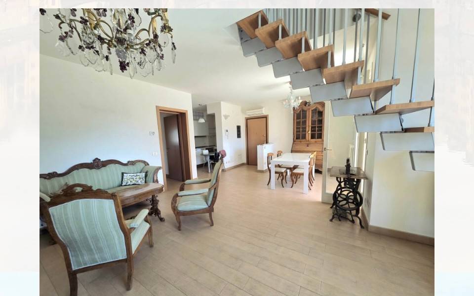 appartamento in vendita a Firenze in zona Coverciano