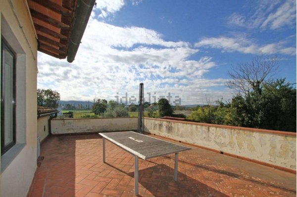 appartamento in vendita a Firenze in zona Ugnano