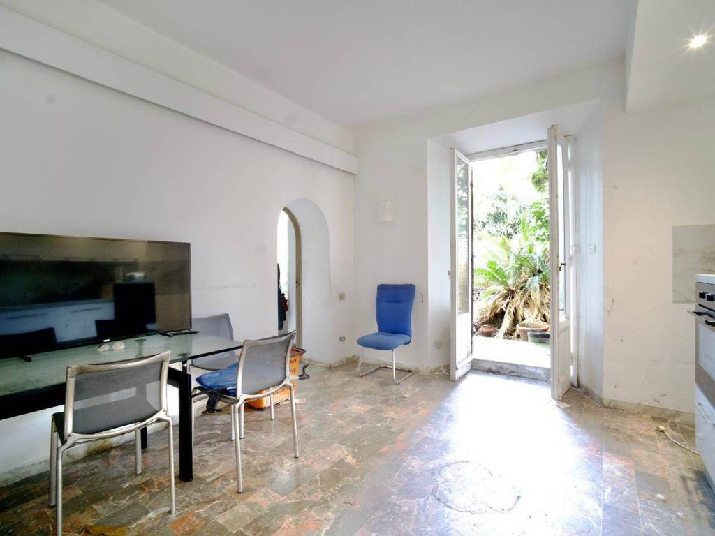 appartamento in vendita a Firenze in zona Campo di Marte