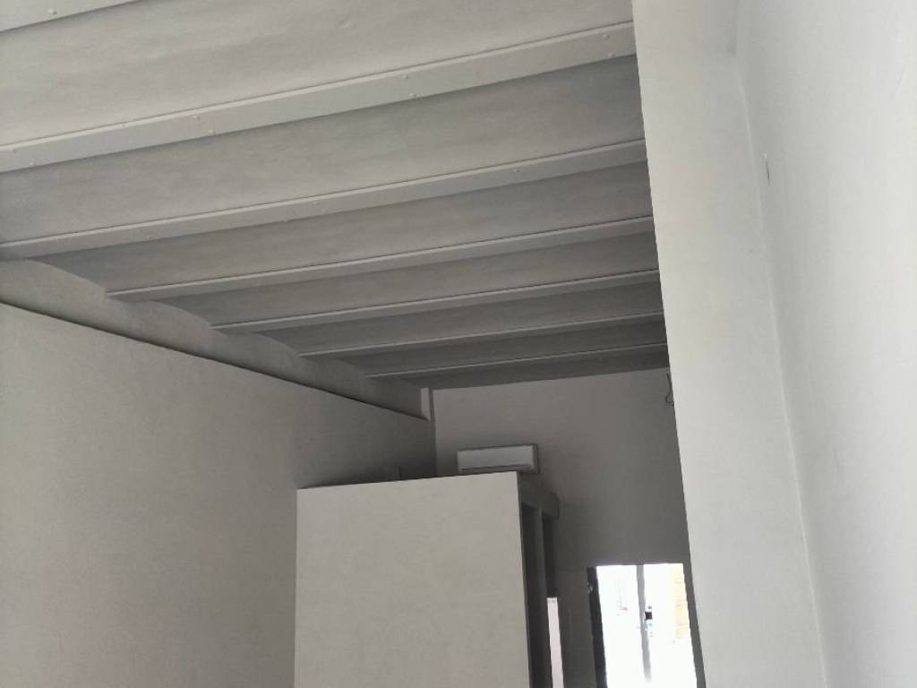 negozio in vendita a Firenze in zona Serpiolle