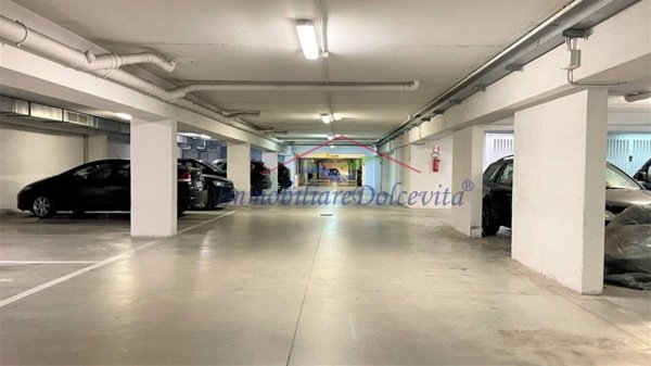 negozio in vendita a Firenze in zona Novoli