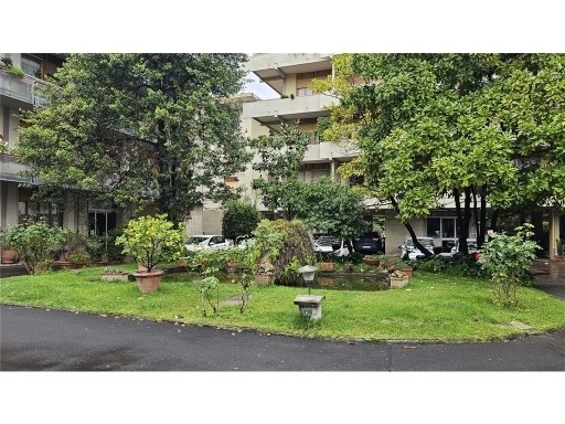 appartamento in vendita a Firenze in zona Settignano