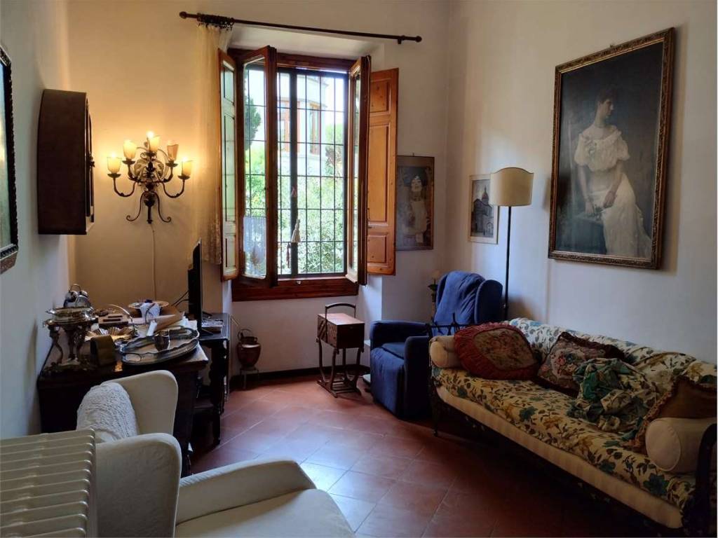 appartamento in vendita a Firenze in zona Campo di Marte