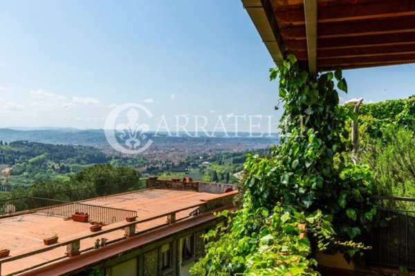 casa indipendente in vendita a Firenze in zona Centro Storico