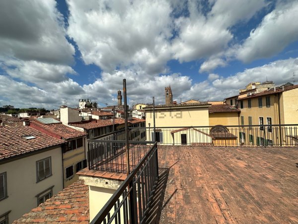 appartamento in vendita a Firenze in zona Centro Santa Croce