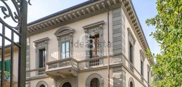 casa indipendente in vendita a Firenze in zona Centro Santa Croce