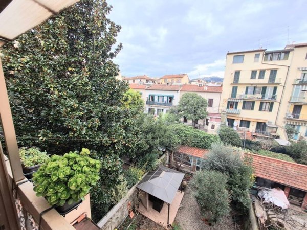 appartamento in vendita a Firenze in zona Campo di Marte
