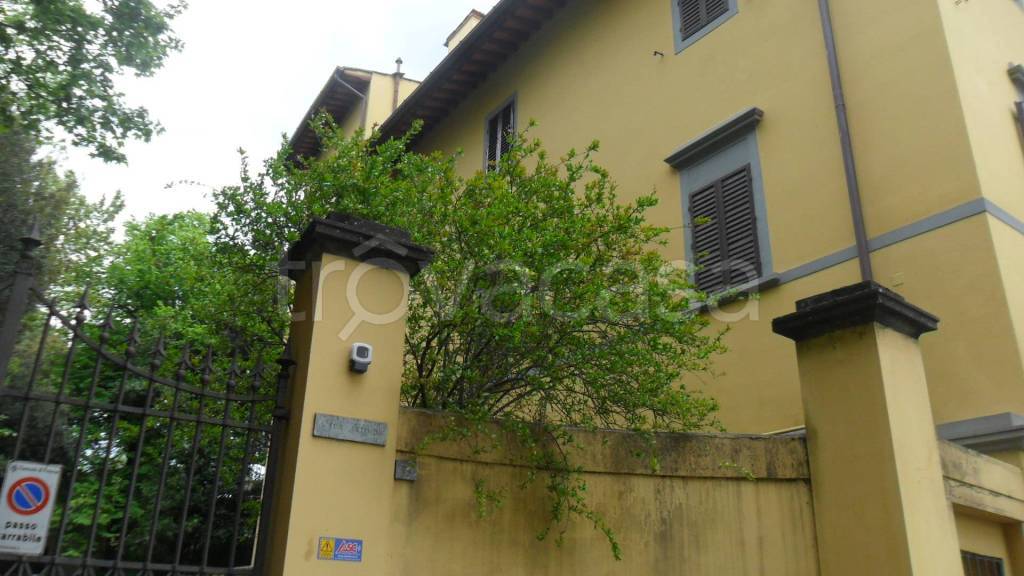 casa indipendente in vendita a Firenze in zona Soffiano