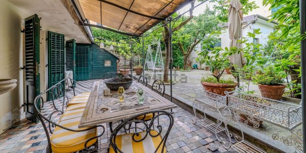 casa indipendente in vendita a Firenze in zona Statuto