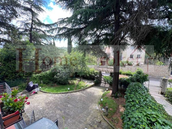 casa indipendente in vendita a Firenze in zona Porta Romana