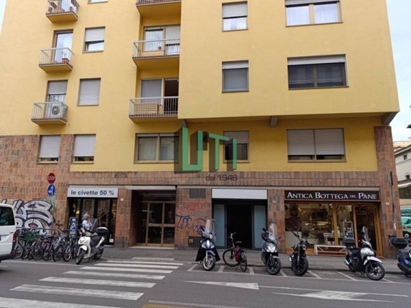 negozio in vendita a Firenze in zona Campo di Marte