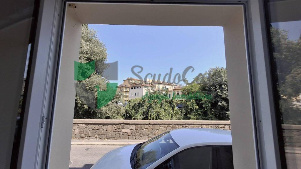 appartamento in vendita a Firenze in zona Campo di Marte