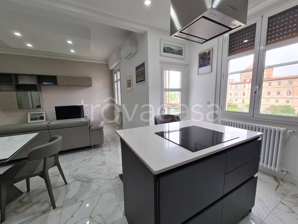 appartamento in vendita a Firenze in zona Campo di Marte